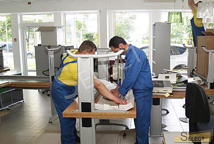 Современный офис в природных тонах