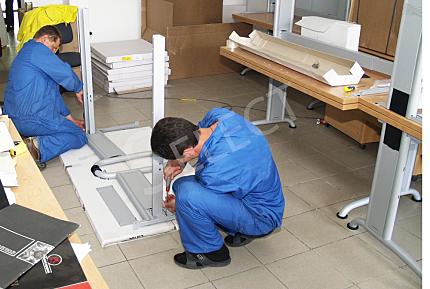 Современный офис в природных тонах